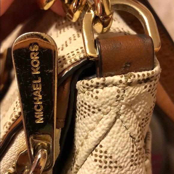 Authentic Michael Kors Crossbody Bag - Picture 8 of 8